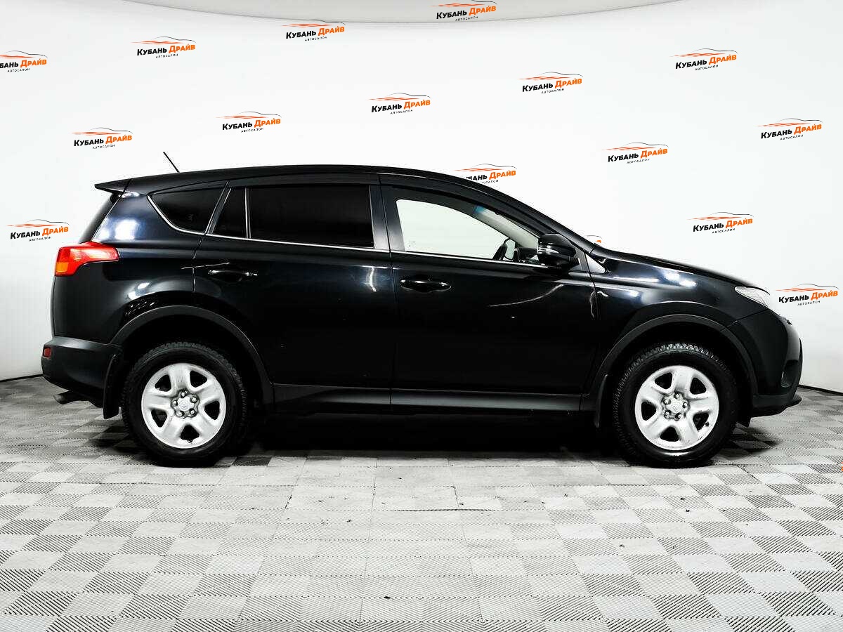 Toyota RAV4 2013 года с пробегом. Фото: #3