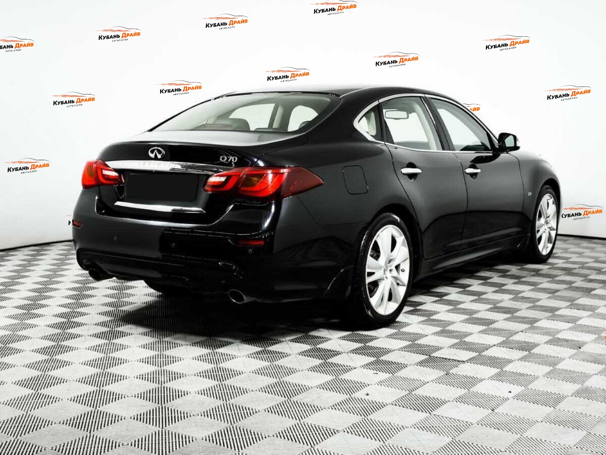 Infiniti Q70 2016 года с пробегом. Фото: #4