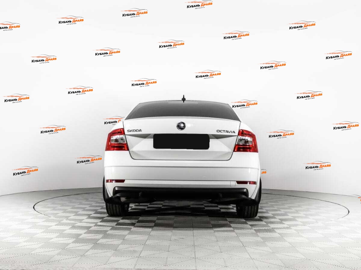 Skoda Octavia 2018 года с пробегом. Фото: #5