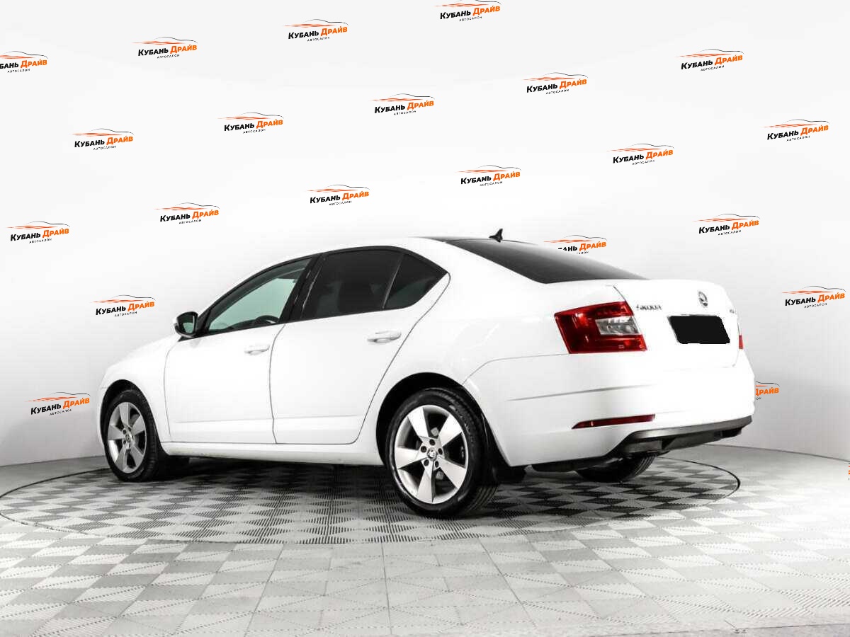 Skoda Octavia 2018 года с пробегом. Фото: #6