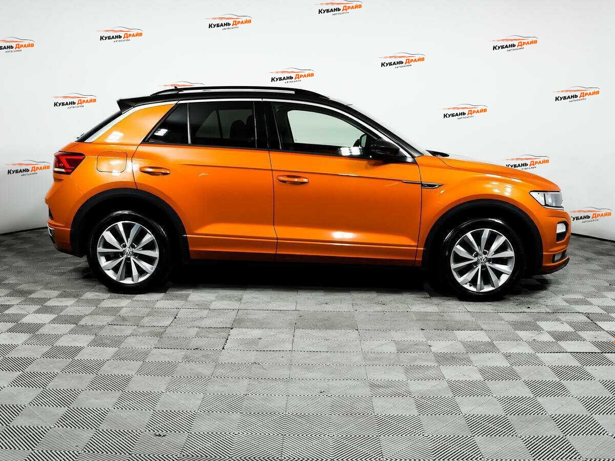 Volkswagen T-Roc 2018 года с пробегом. Фото: #3