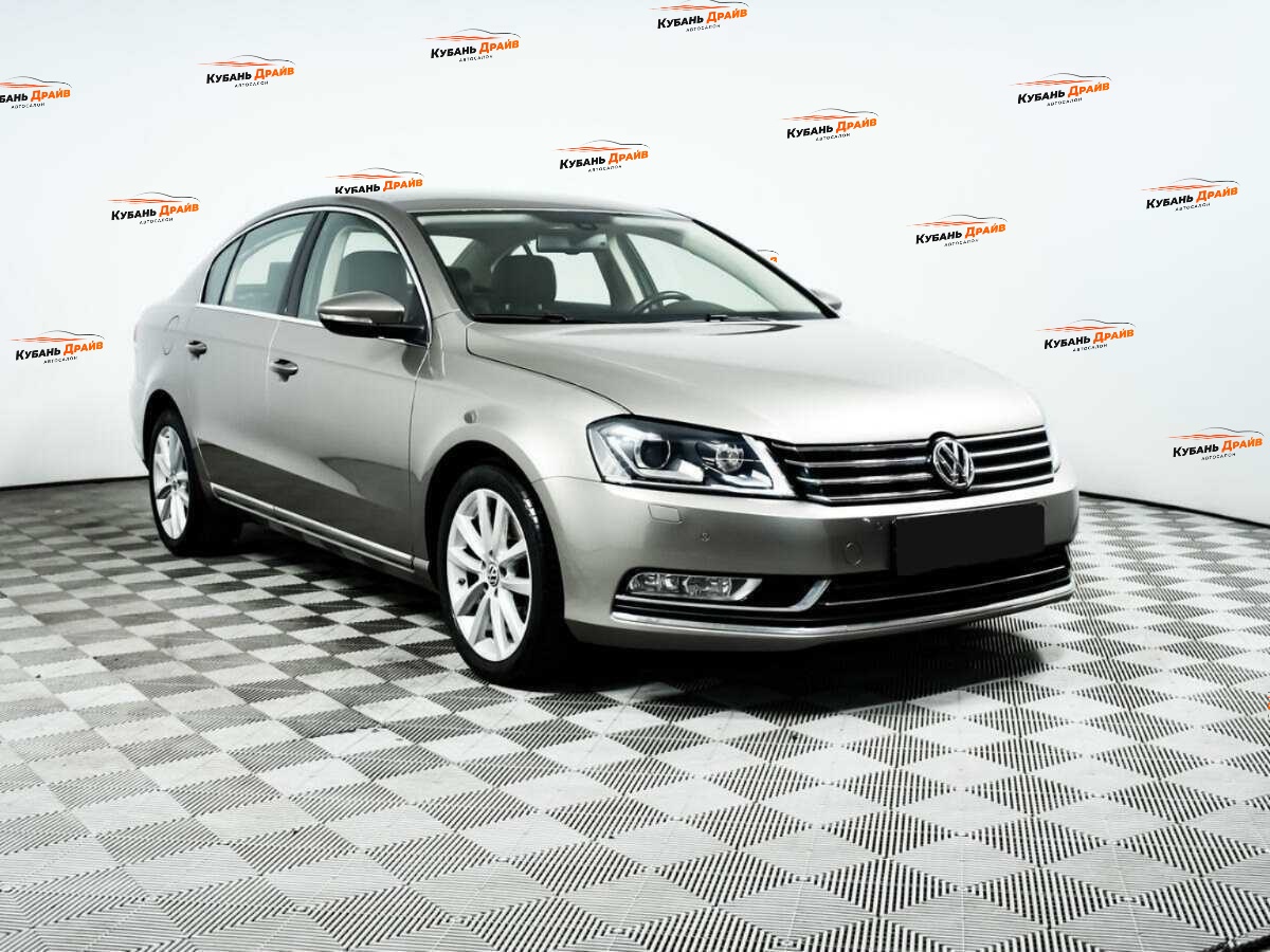 Volkswagen Passat 2012 года с пробегом. Фото: #2
