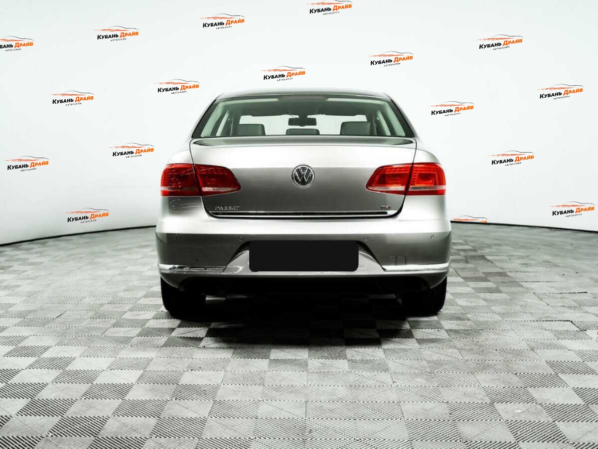 Volkswagen Passat 2012 года с пробегом. Фото: #5
