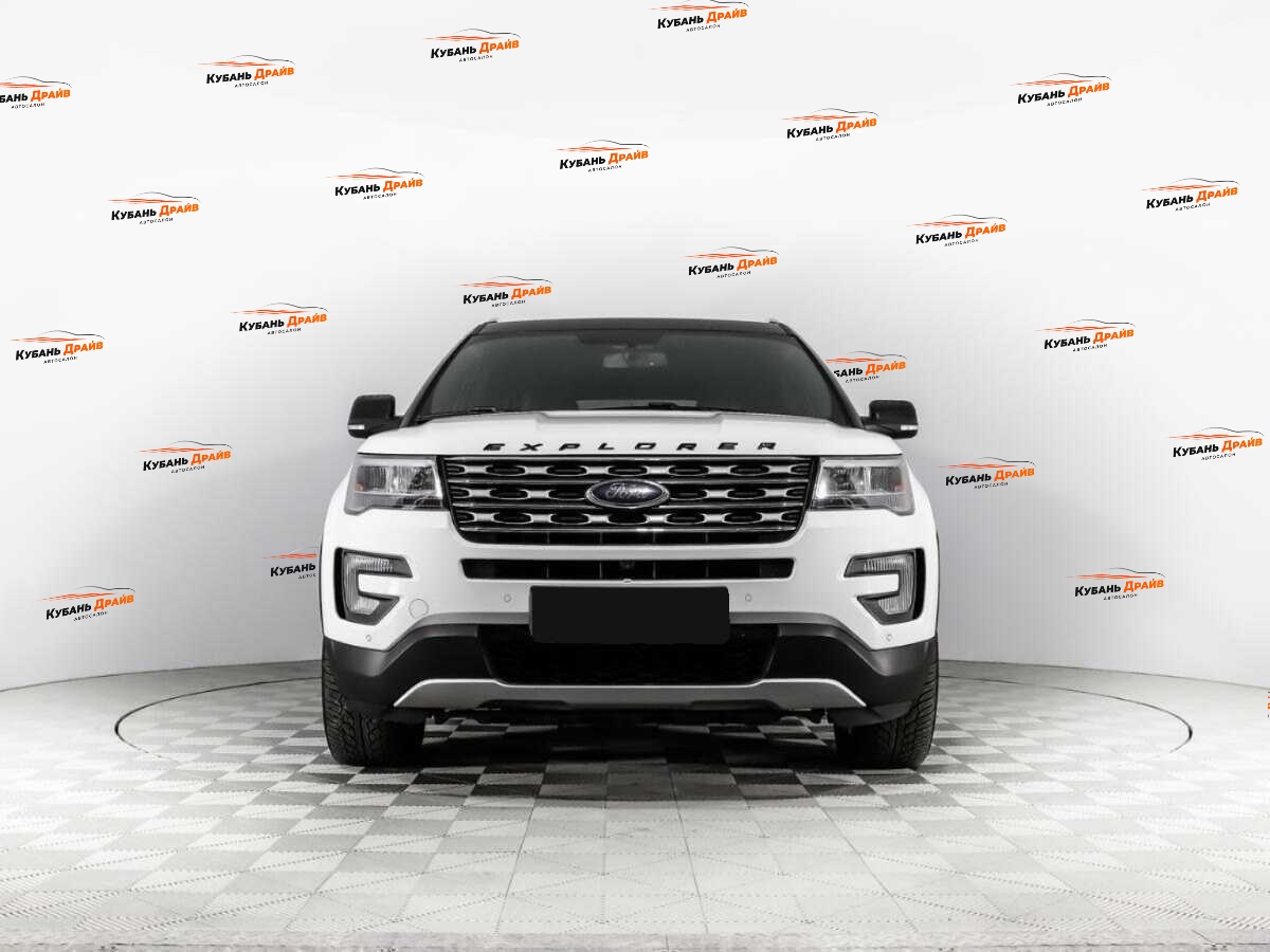 Ford Explorer 2017 года с пробегом. Фото: #1