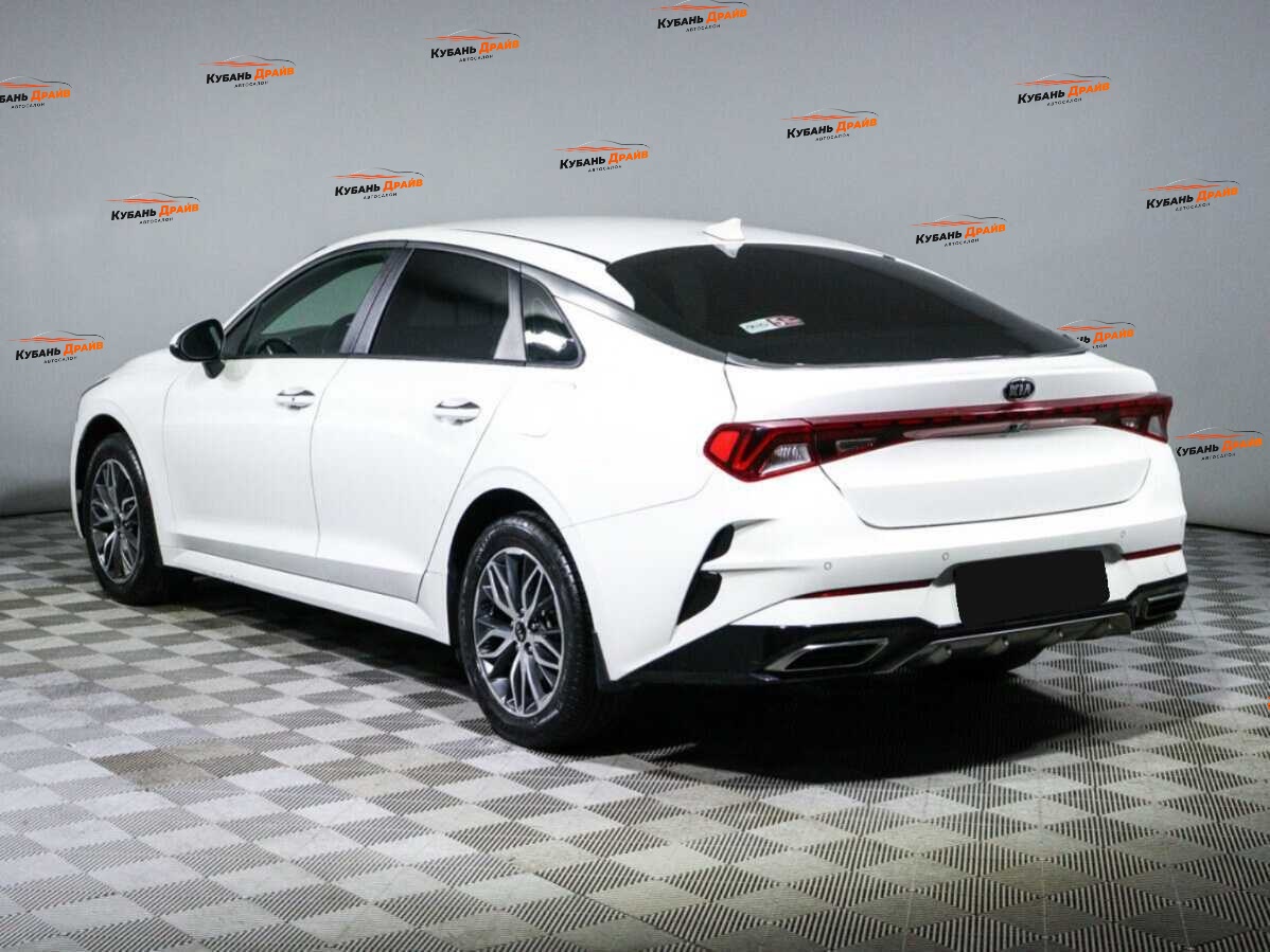Kia K5 2021 года с пробегом. Фото: #5