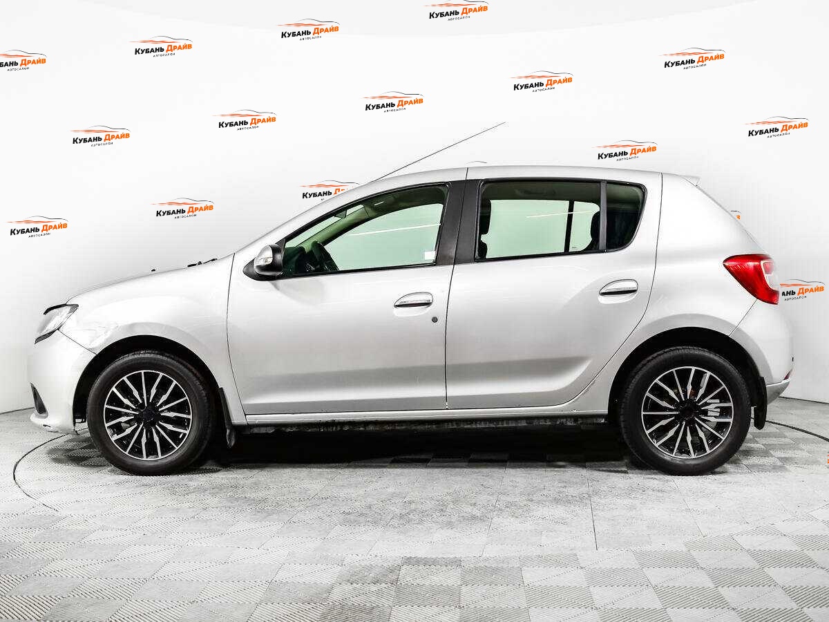 Renault Sandero 2015 года с пробегом. Фото: #7