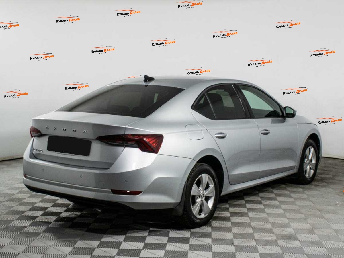 Skoda Octavia 2021 года с пробегом. Фото: #3