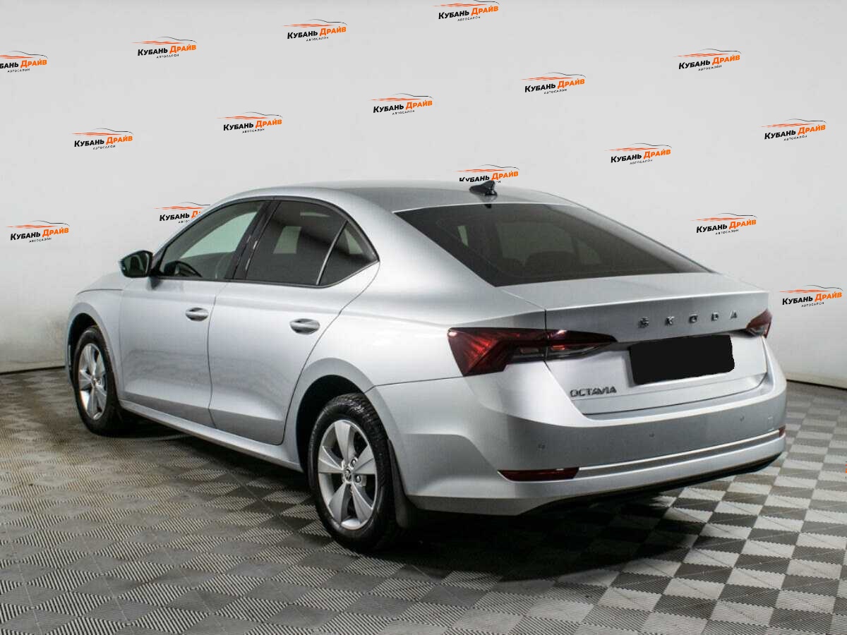 Skoda Octavia 2021 года с пробегом. Фото: #5