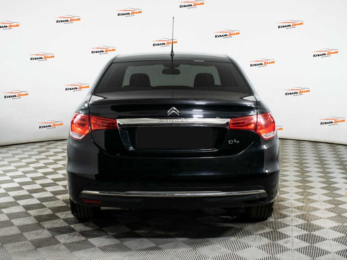 Citroen C4 2018 года с пробегом. Фото: #4