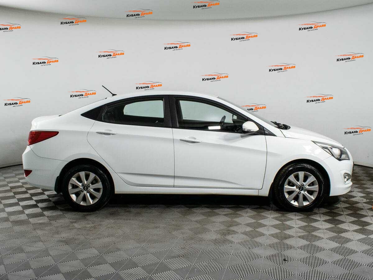 Hyundai Solaris 2016 года с пробегом. Фото: #3