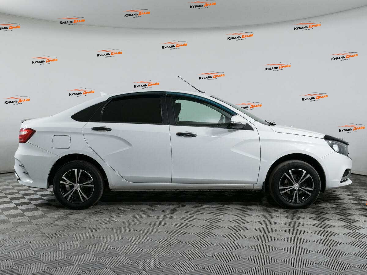 Lada (ВАЗ) Vesta 2019 года с пробегом. Фото: #3