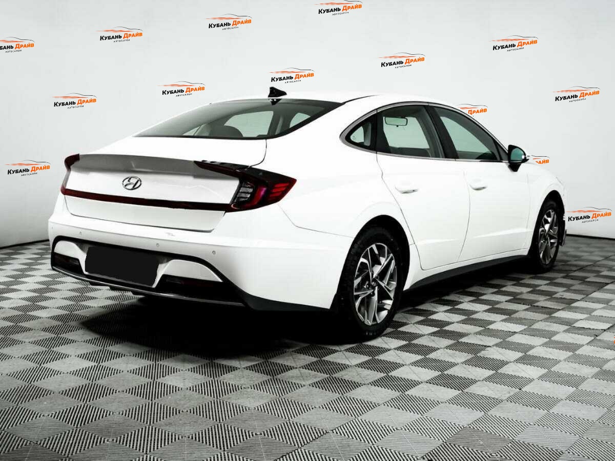 Hyundai Sonata 2021 года с пробегом. Фото: #4