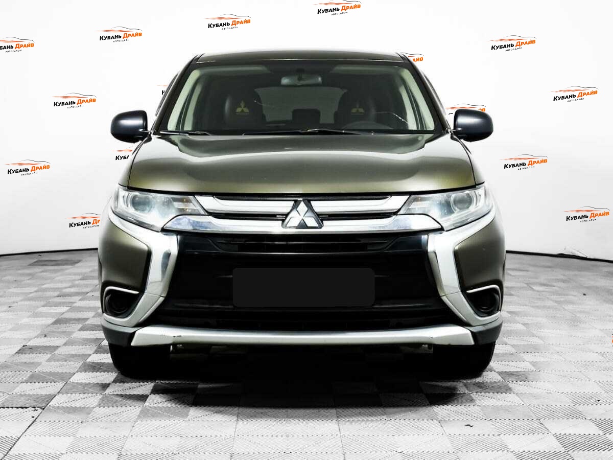 Mitsubishi Outlander 2016 года с пробегом. Фото: #1