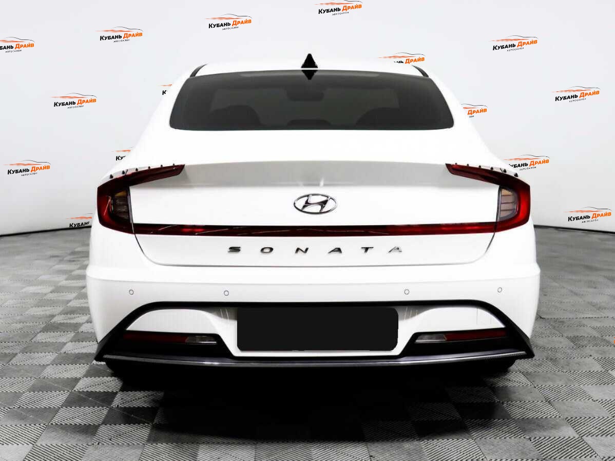 Hyundai Sonata 2021 года с пробегом. Фото: #4