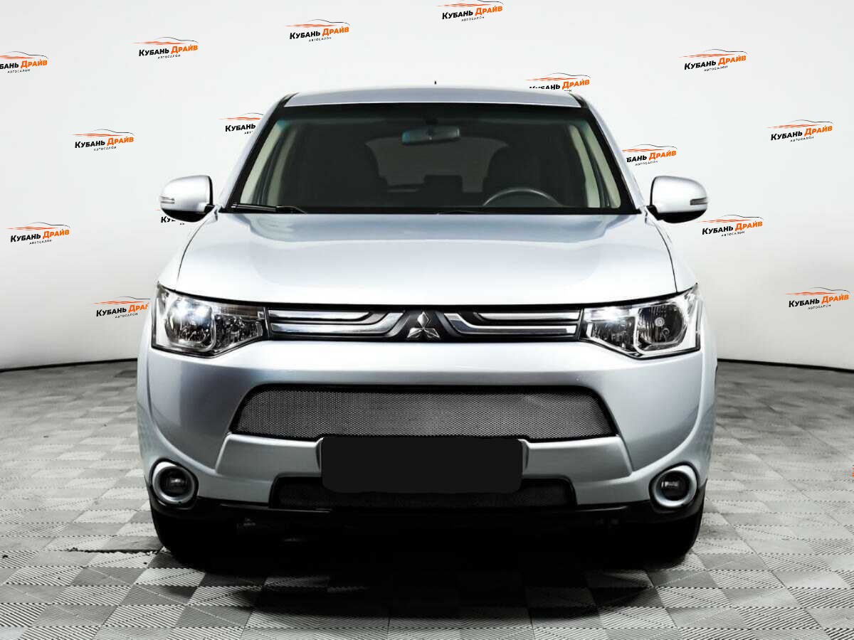 Mitsubishi Outlander 2013 года с пробегом. Фото: #1