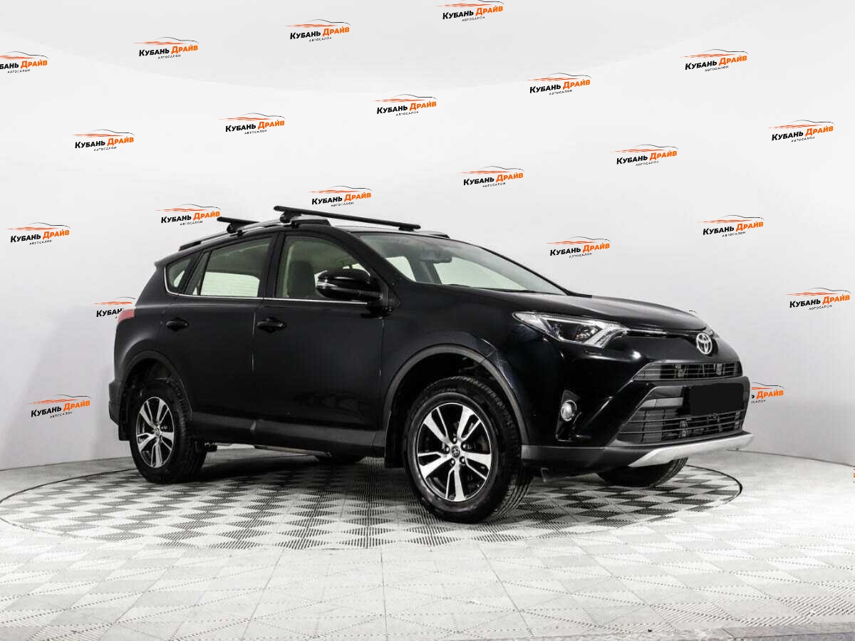 Toyota RAV4 2016 года с пробегом. Фото: #2