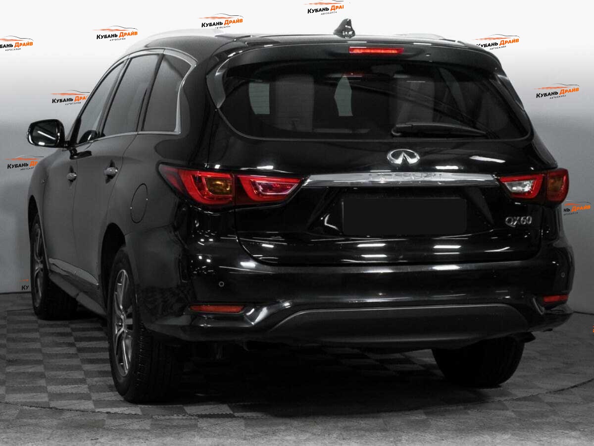 Infiniti QX60 2016 года с пробегом. Фото: #6