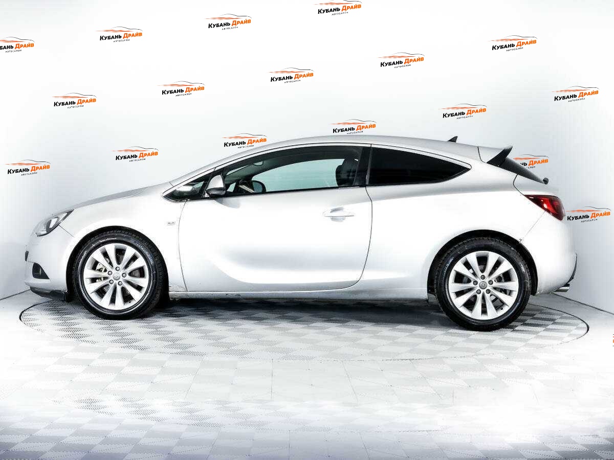 Opel Astra 2012 года с пробегом. Фото: #7