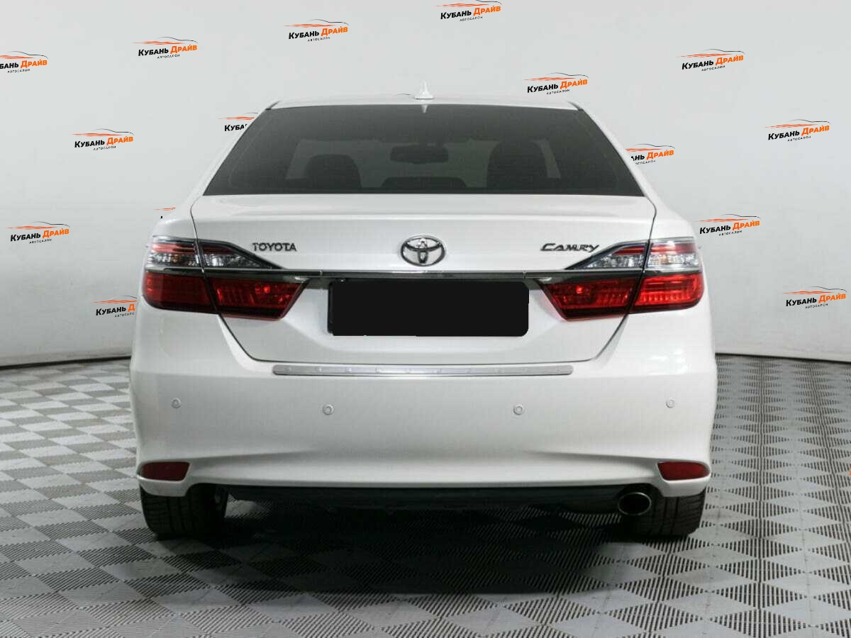 Toyota Camry 2017 года с пробегом. Фото: #4
