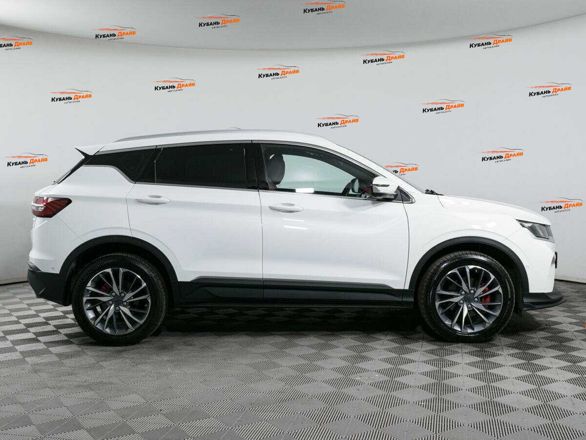 Geely Coolray 2023 года с пробегом. Фото: #3