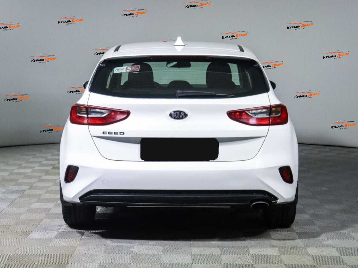 Kia Ceed 2018 года с пробегом. Фото: #4