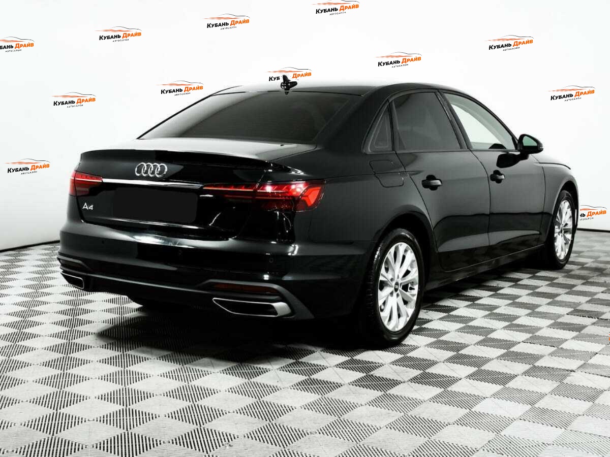 Audi A4 2021 года с пробегом. Фото: #3