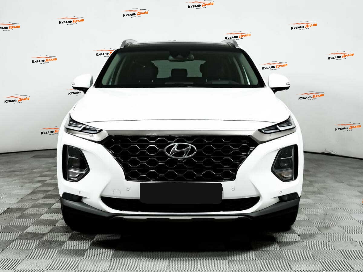 Hyundai Santa Fe 2020 года с пробегом. Фото: #1