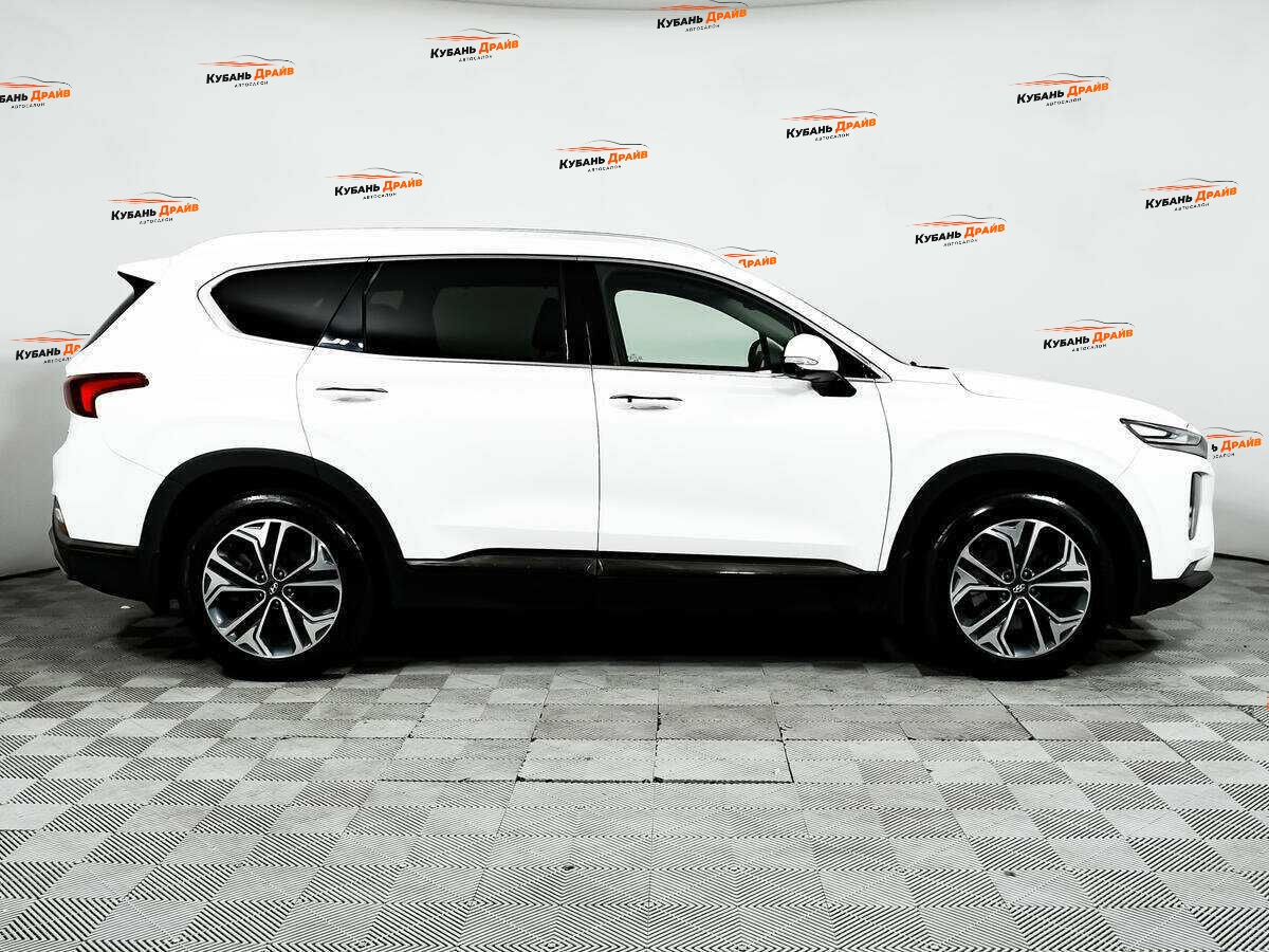 Hyundai Santa Fe 2020 года с пробегом. Фото: #3