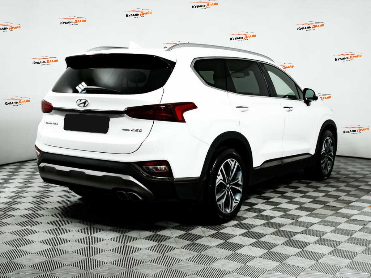 Hyundai Santa Fe 2020 года с пробегом. Фото: #4