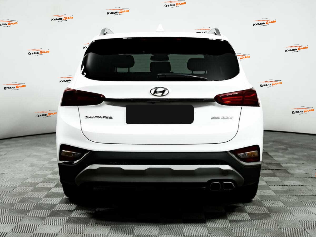 Hyundai Santa Fe 2020 года с пробегом. Фото: #5