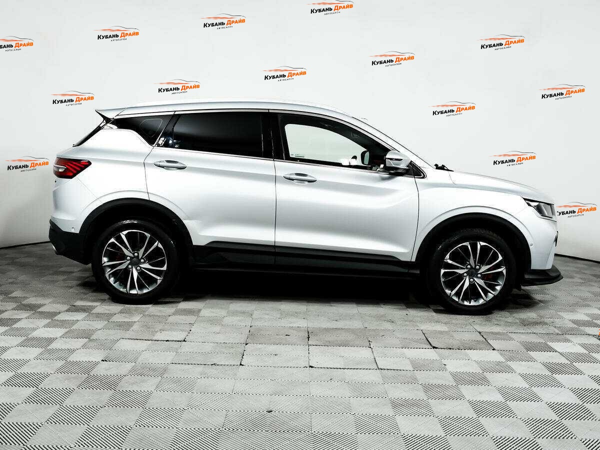 Geely Coolray 2022 года с пробегом. Фото: #3
