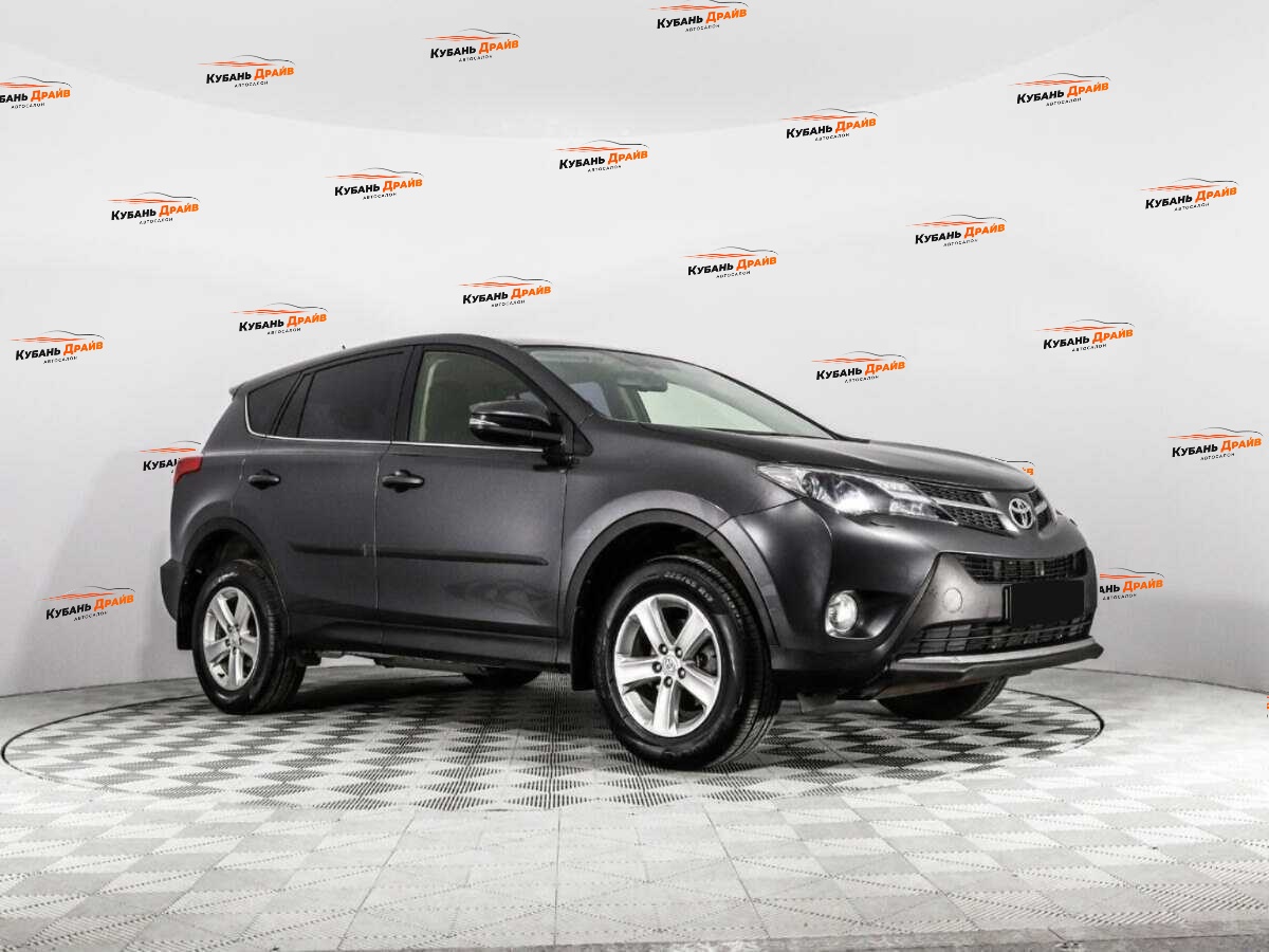 Toyota RAV4 2013 года с пробегом. Фото: #2