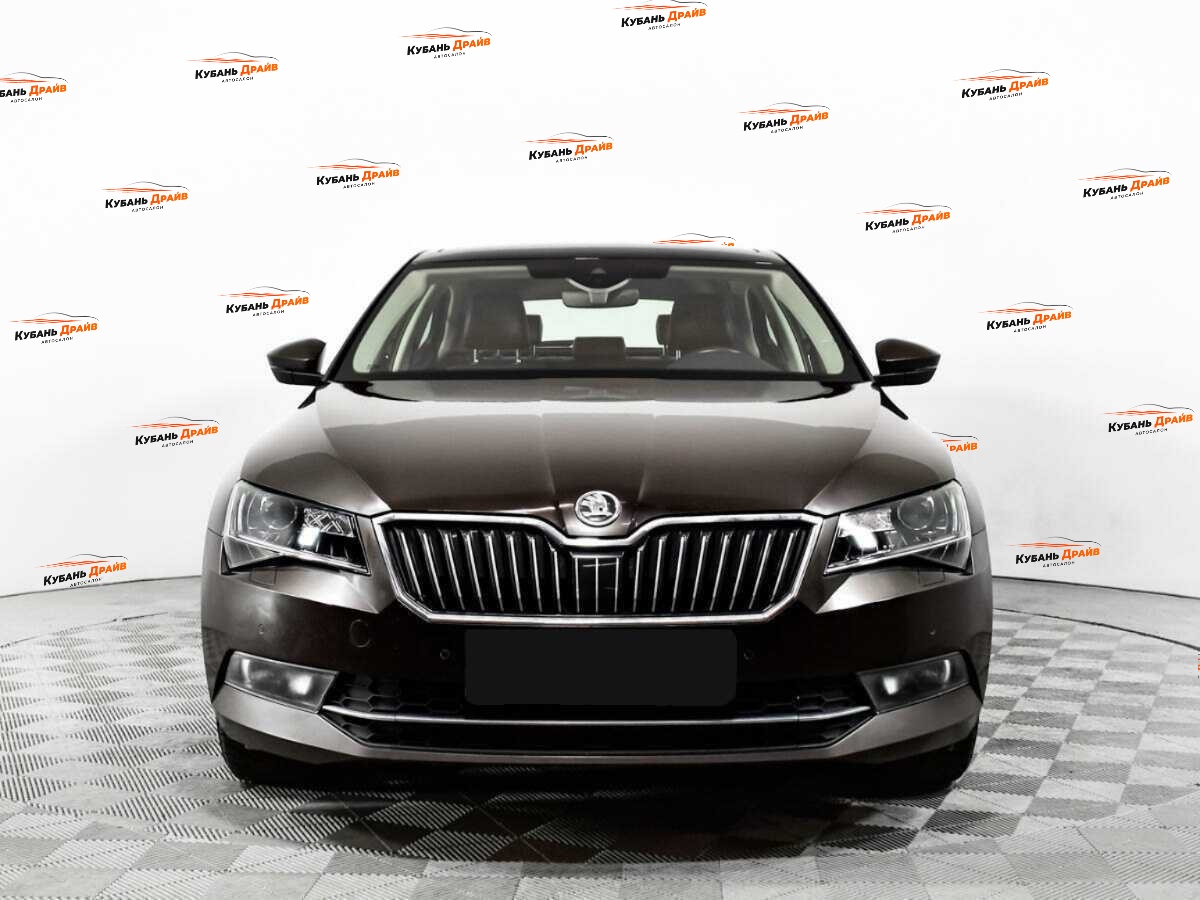 Skoda Superb 2016 года с пробегом. Фото: #1