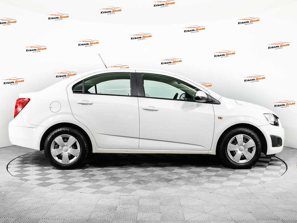 Chevrolet Aveo 2012 года с пробегом. Фото: #3