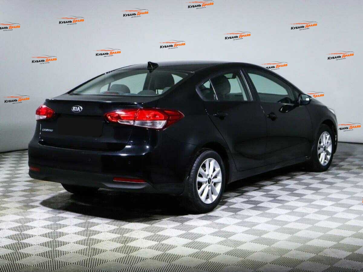 Kia Cerato 2018 года с пробегом. Фото: #4
