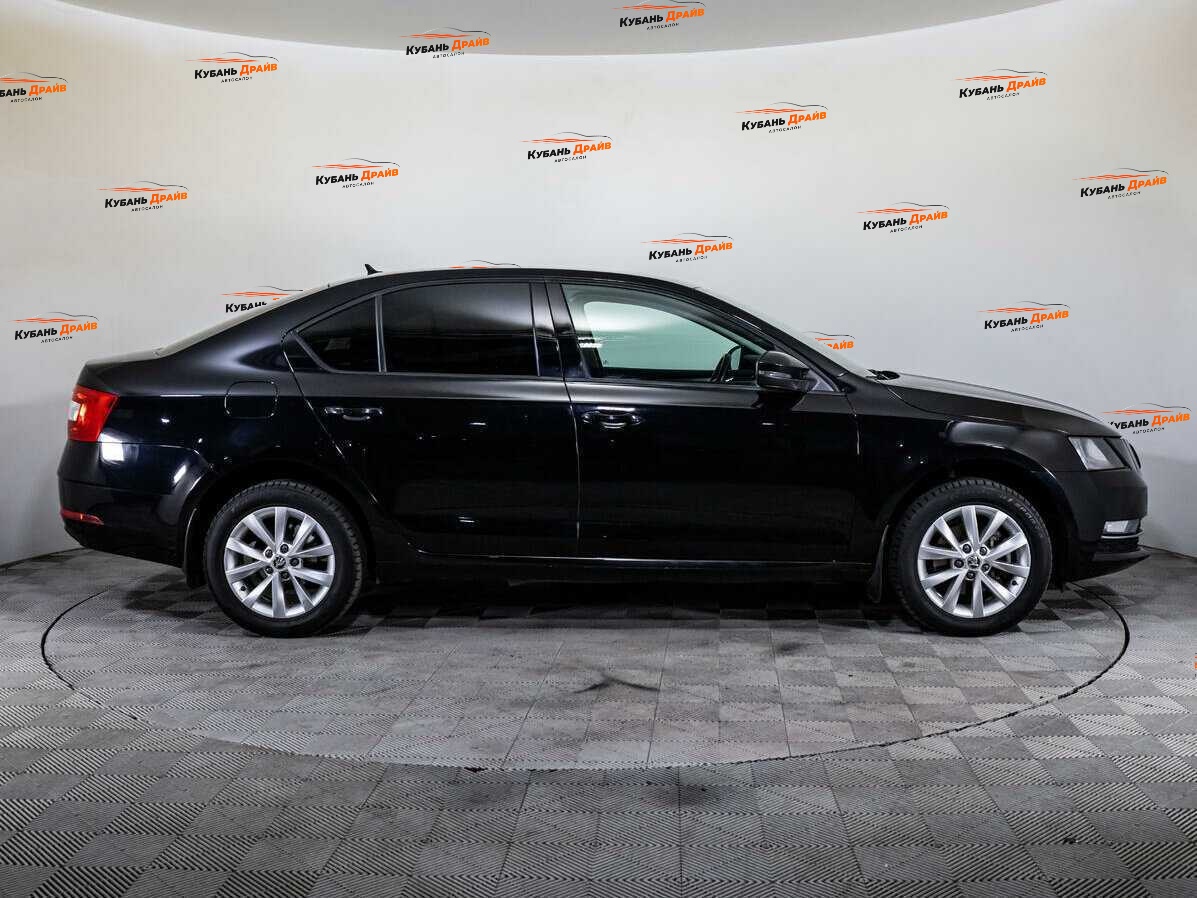Skoda Octavia 2017 года с пробегом. Фото: #3