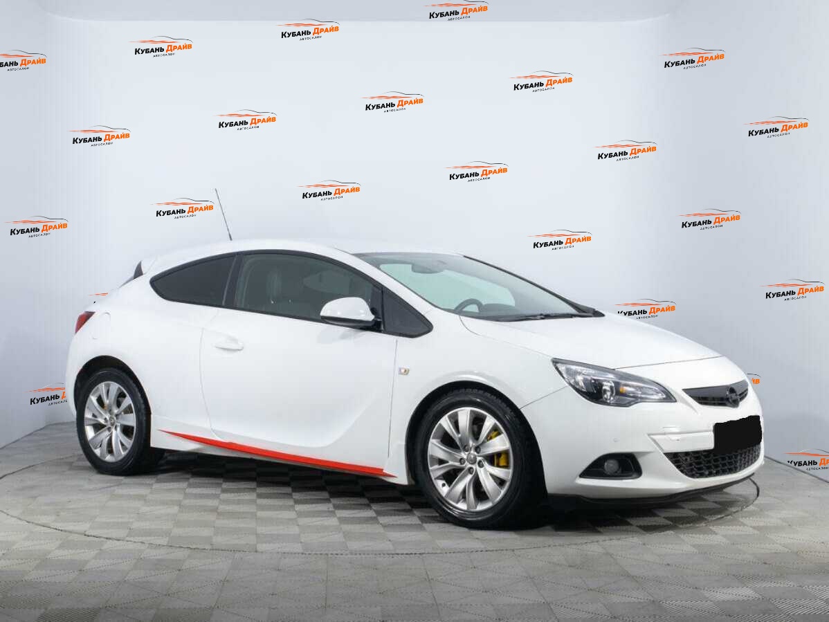 Opel Astra 2014 года с пробегом. Фото: #2