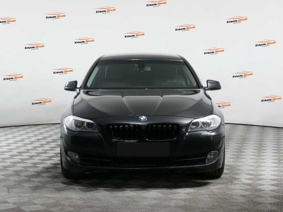 BMW 5 серии 2013 года с пробегом. Фото: #1