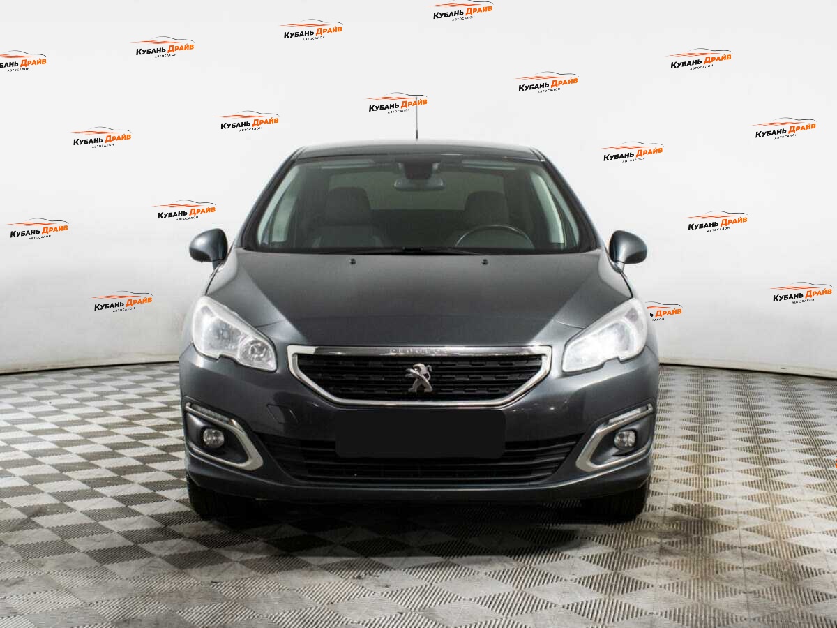 Peugeot 408 2018 года с пробегом. Фото: #1