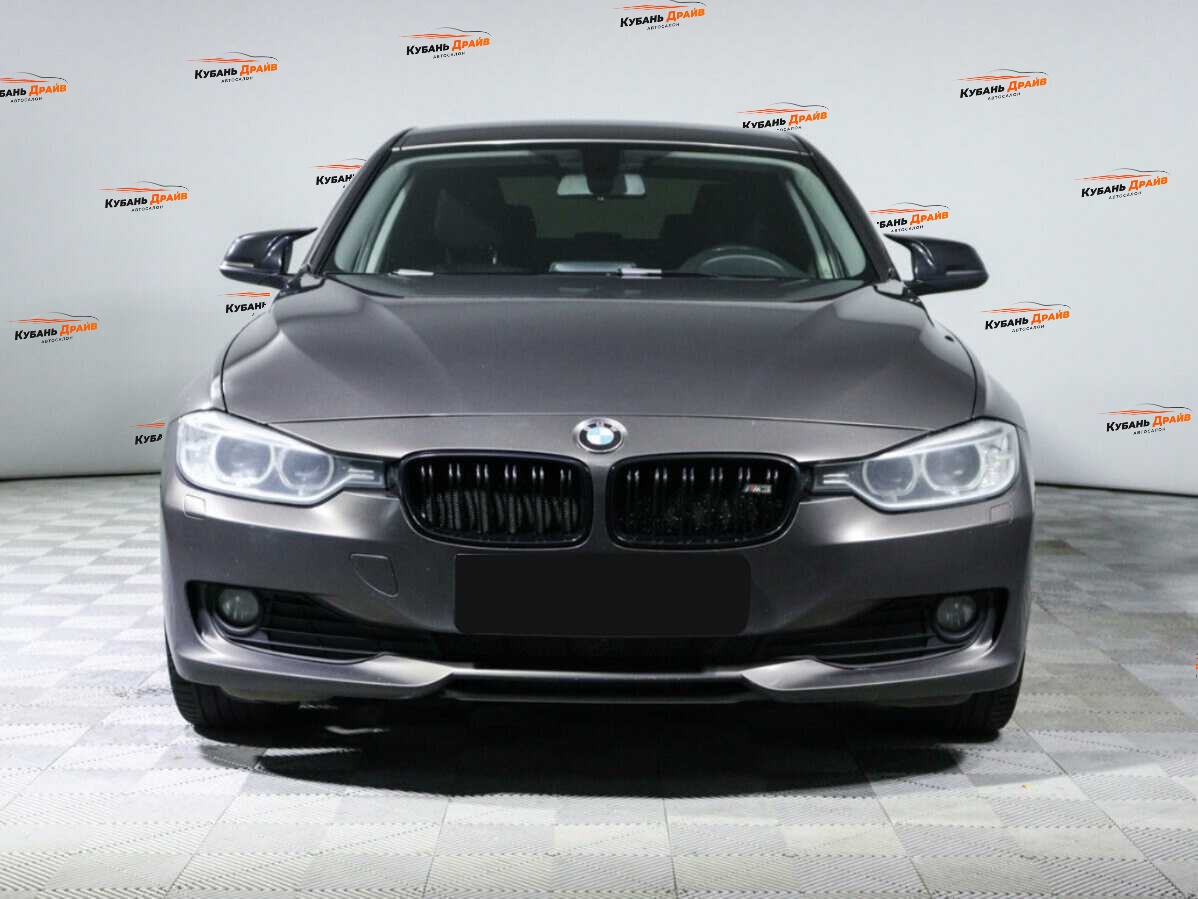 BMW 3 серии 2013 года с пробегом. Фото: #1
