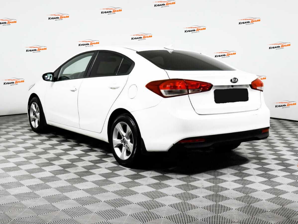 Kia Cerato 2017 года с пробегом. Фото: #6