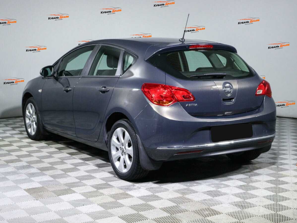 Opel Astra 2012 года с пробегом. Фото: #6