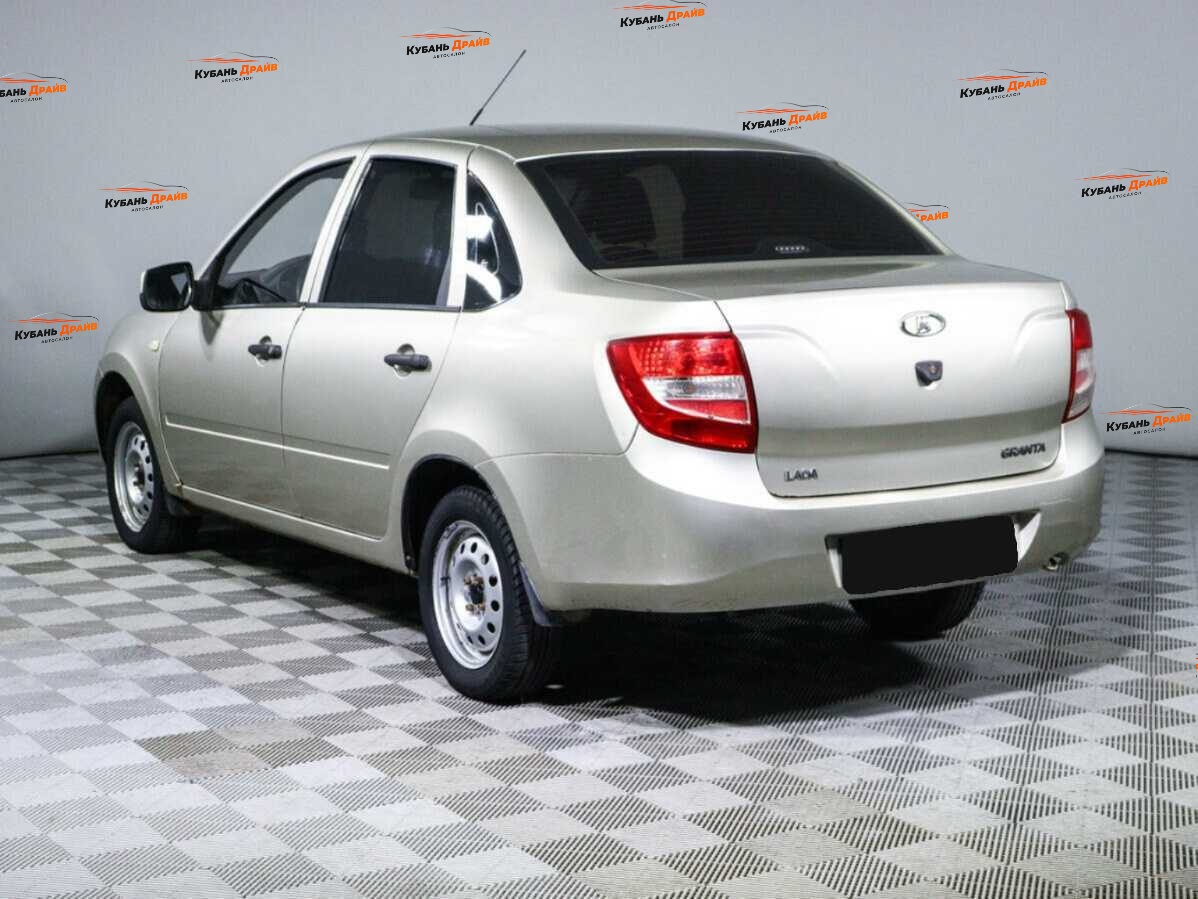 Lada (ВАЗ) Granta 2013 года с пробегом. Фото: #5
