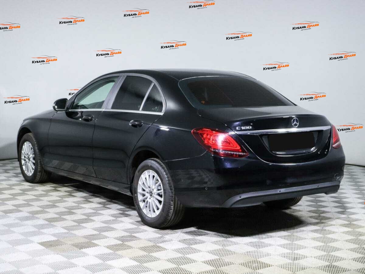 Mercedes-Benz C-Класс 2018 года с пробегом. Фото: #4