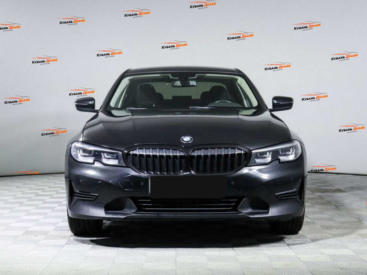 BMW 3 серии 2020 года с пробегом. Фото: #1