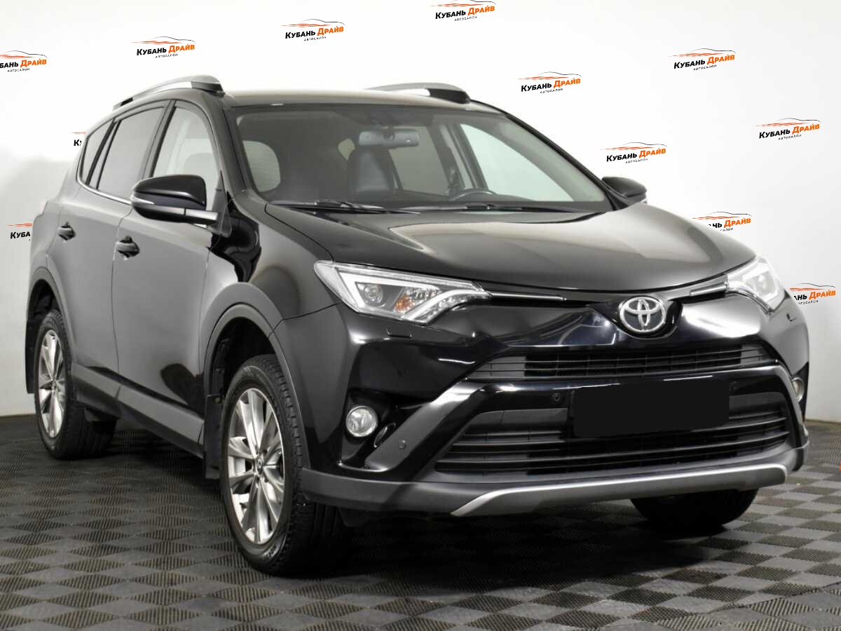 Toyota RAV4 2018 года с пробегом. Фото: #2