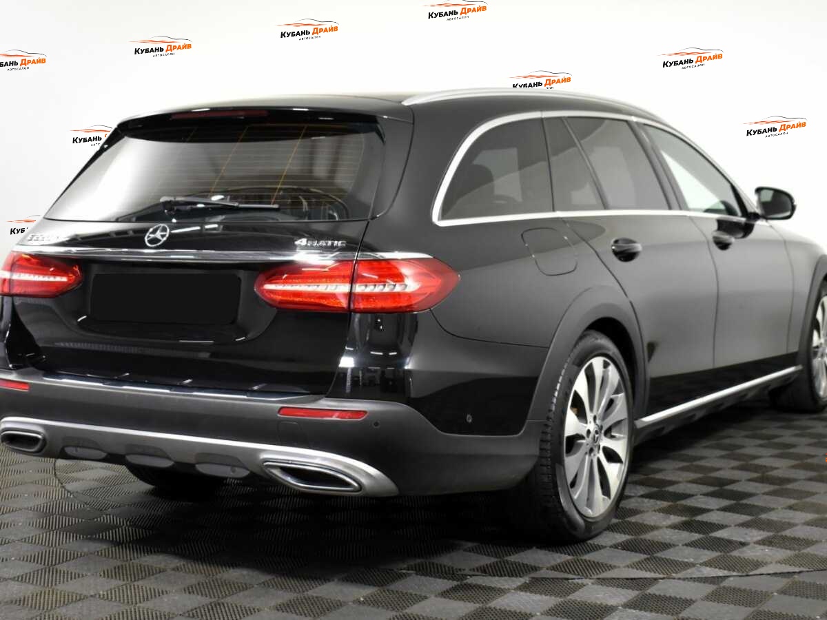 Mercedes-Benz E-Класс 2017 года с пробегом. Фото: #3
