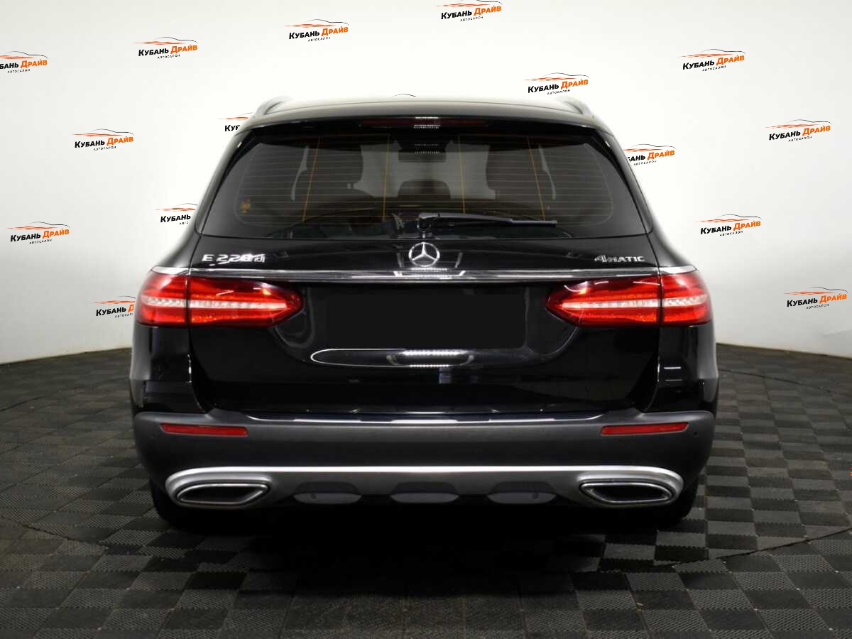 Mercedes-Benz E-Класс 2017 года с пробегом. Фото: #4