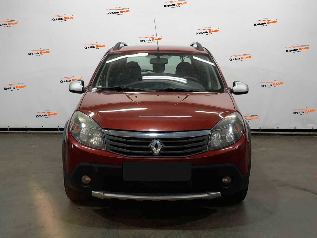 Renault Sandero 2012 года с пробегом. Фото: #1