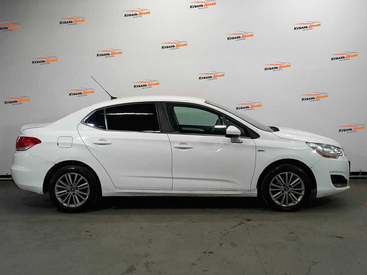 Citroen C4 2015 года с пробегом. Фото: #3